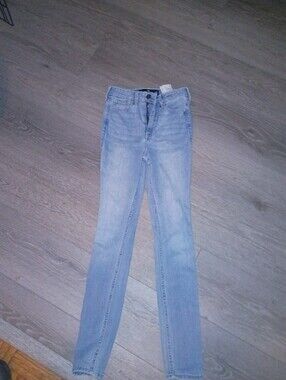 Hollister Jeans Size 5 Bundle